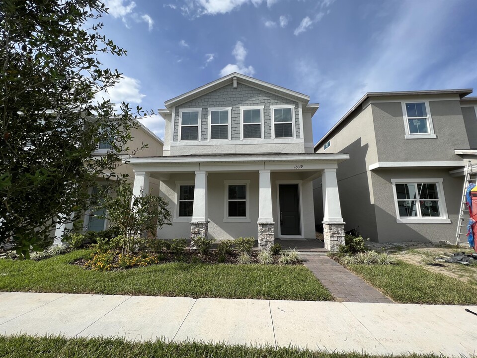 16019 Micelli Dr in Winter Garden, FL - Building Photo