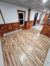 44 Nashua St, Unit 1 in Clinton, MA - Foto de edificio - Building Photo