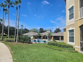 7801 Point Meadows Dr, Unit 2208 in Jacksonville, FL - Building Photo - Building Photo