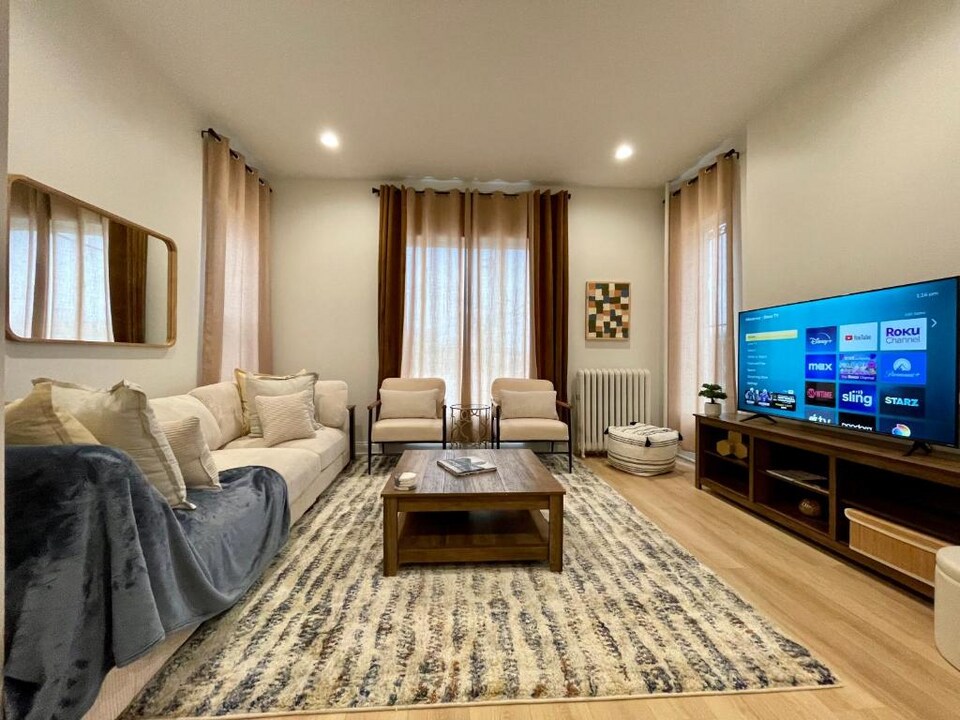 14 N Francisco Ave, Unit 1 in Chicago, IL - Building Photo