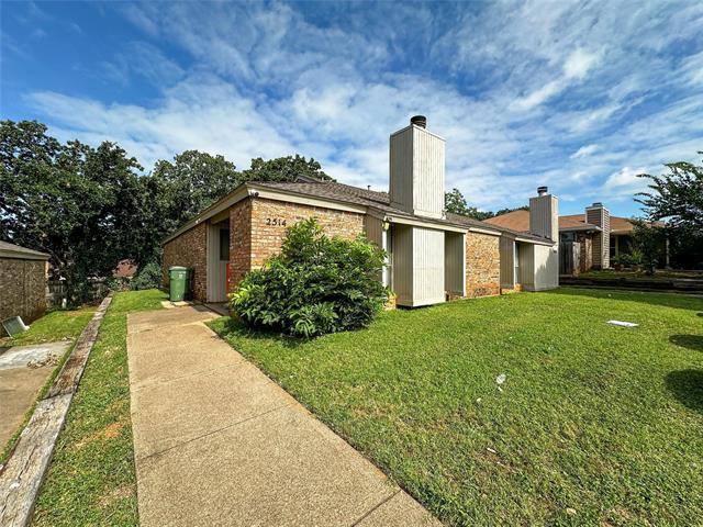 2514 Windy Pine Ln in Arlington, TX - Building Photo - Building Photo
