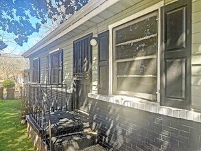 2821 Revere Dr NW in Atlanta, GA - Building Photo - Building Photo