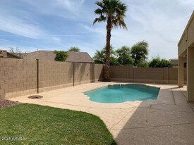 13838 W Ventura St in Surprise, AZ - Foto de edificio - Building Photo