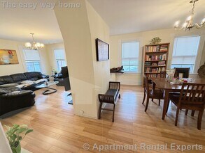 4 St Mary Rd in Cambridge, MA - Foto de edificio - Building Photo