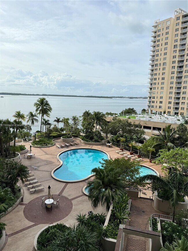 property at 520 Brickell Key Dr