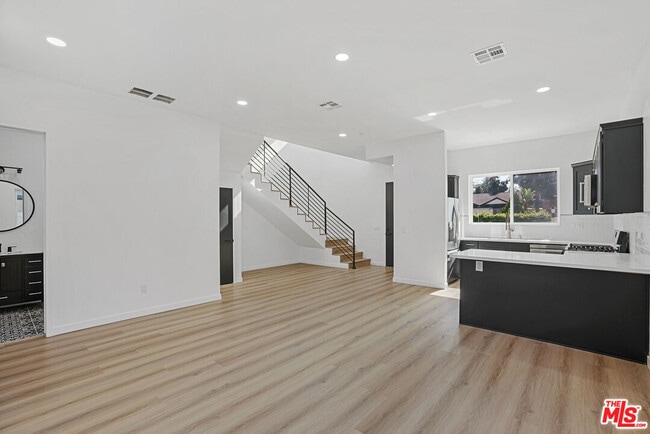 5741 Cahill Ave in Los Angeles, CA - Building Photo - Building Photo