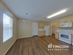 537 Linacre Dr in Crowley, TX - Building Photo - Building Photo