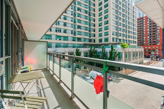 65 Lillian St in Toronto, ON - Building Photo - Building Photo