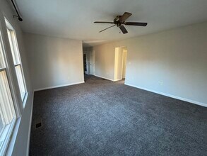 42 Parker Rd in Shirley, MA - Building Photo - Building Photo