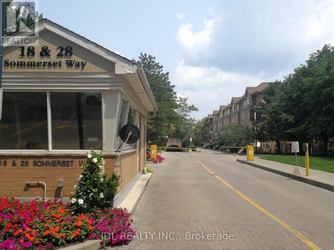 property at 18-1118 Sommerset Way