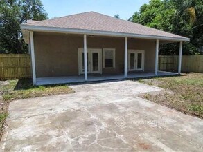 4413 W Wallcraft Ave in Tampa, FL - Building Photo - Building Photo