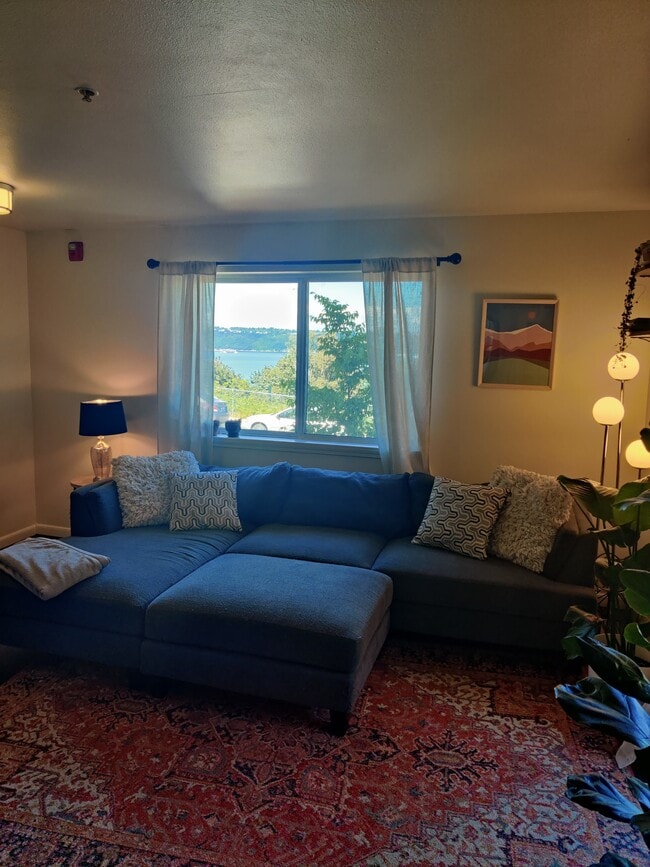 220 Broadway, Unit Apt 10 in Tacoma, WA - Building Photo - Building Photo