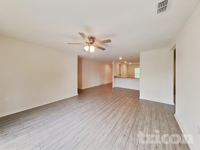 18 Prince Kaarel Ln in Palm Coast, FL - Foto de edificio - Building Photo