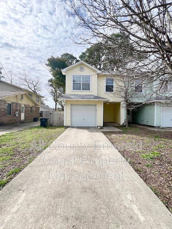 34 Harbeson Ave NE in Fort Walton Beach, FL - Building Photo - Building Photo