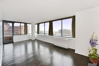 62-54 97th Pl-Unit -14A in Queens, NY - Building Photo - Building Photo