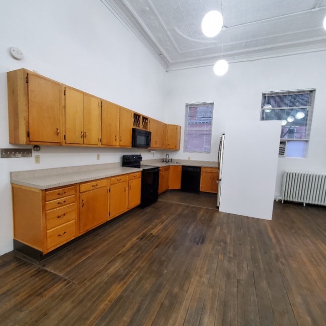 1704 Mary St in Pittsburgh, PA - Building Photo - Building Photo