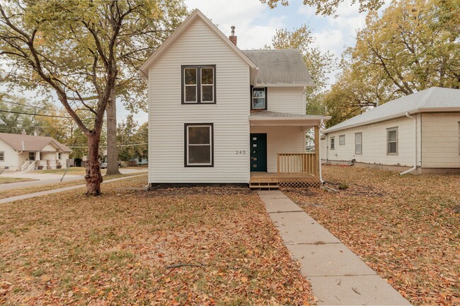 245 S 28th St in Lincoln, NE - Building Photo - Building Photo