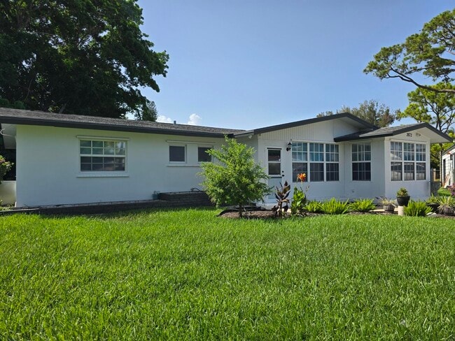 property at 2672 Rockcrest Ct