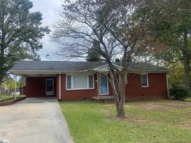 property at 204 Oakwood Dr