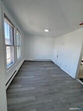 265 6th St, Unit 3rd in Bridgeport, CT - Foto de edificio - Building Photo