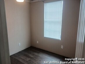 12800 Applewhite Rd in San Antonio, TX - Building Photo - Building Photo