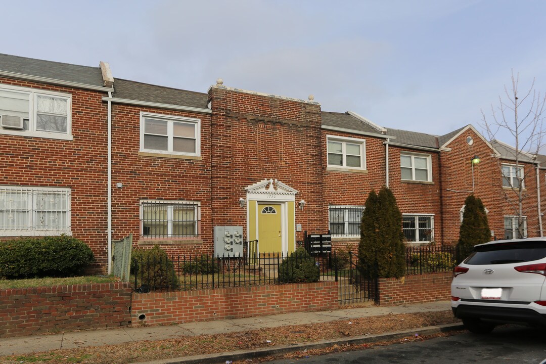 1720 Capitol Ave NE in Washington, DC - Building Photo