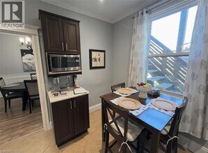 691 Wilson St in Hamilton, ON - Building Photo - Building Photo