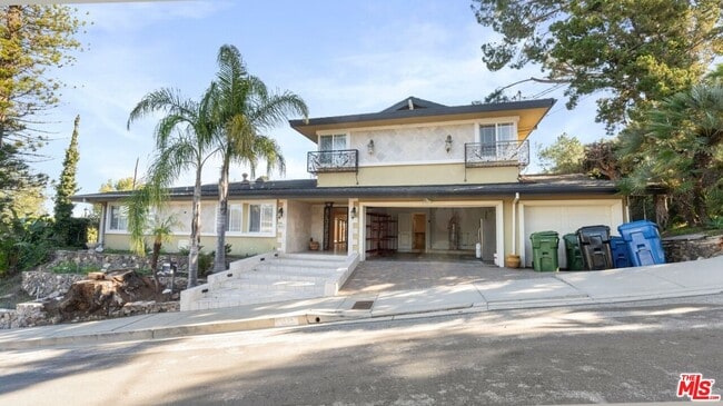 property at 3446 Alginet Dr