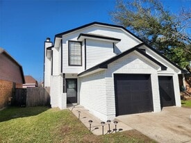 4719 Black Rock St in Baytown, TX - Building Photo