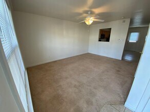 200 Bridgewood Dr in Jacksonville, NC - Building Photo - Building Photo