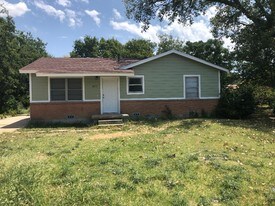 403 S 7th St in Copperas Cove, TX - Building Photo