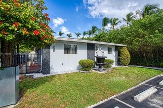 1457 Atlantic Shores Blvd in Hallandale Beach, FL - Building Photo - Building Photo