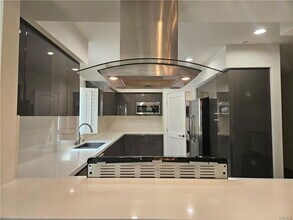 4374 Troost Ave in Los Angeles, CA - Building Photo - Building Photo