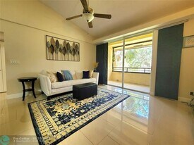 641 Lyons Rd in Coconut Creek, FL - Building Photo