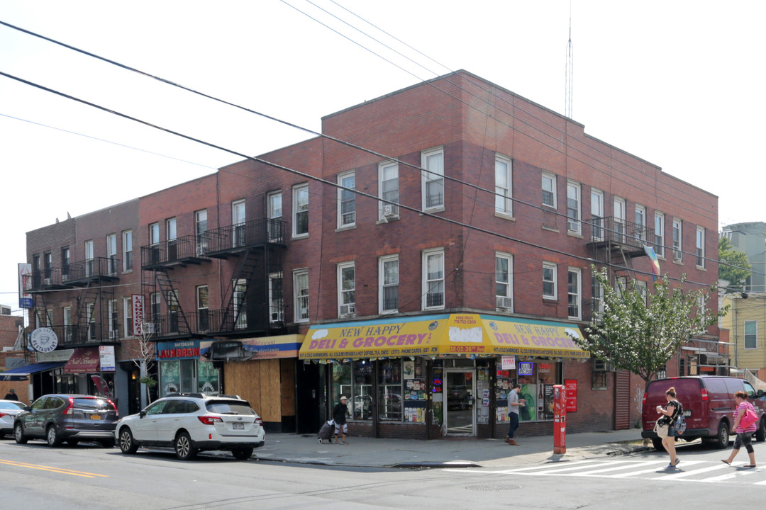 3607 32nd St in Astoria, NY - Building Photo