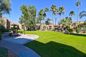 8250 E Arabian Trail-Unit -113 in Scottsdale, AZ - Building Photo - Building Photo