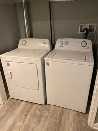 2922 Grantley Ave photo'