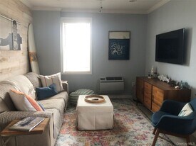 855 E Broadway in Long Beach, NY - Building Photo