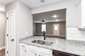 West Fork Crossings in Clarksville, TN - Foto de edificio - Building Photo