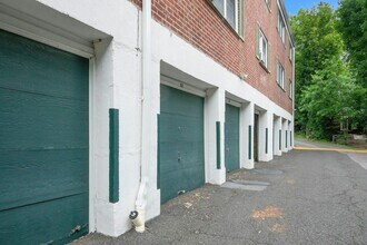 580 Bedford Rd in Pleasantville, NY - Building Photo - Building Photo