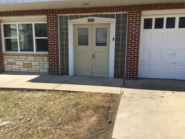 1212 Buffalo St, Unit 3