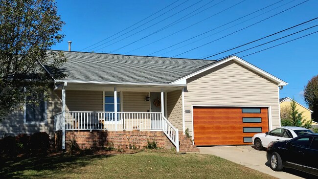 4219 Chilton Way in High Point, NC - Building Photo - Building Photo