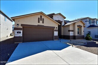 10716 Drew Pearson Dr in El Paso, TX - Building Photo - Building Photo