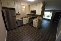 57 Hanover Cir photo'