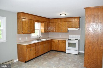 1002 Laurich Dr in Chambersburg, PA - Building Photo - Building Photo