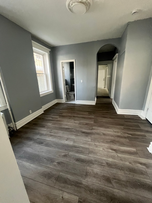 16 Duryea St, Unit 1 in Newark, NJ - Foto de edificio - Building Photo