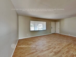 3265 W Country Gables Dr in Phoenix, AZ - Building Photo - Building Photo