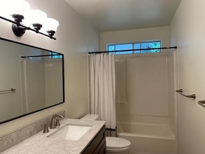 8554 Fullbright Ave in Los Angeles, CA - Foto de edificio - Building Photo