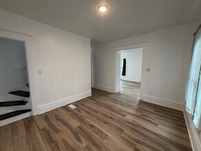 937 Oakdale St SE in Grand Rapids, MI - Building Photo - Building Photo