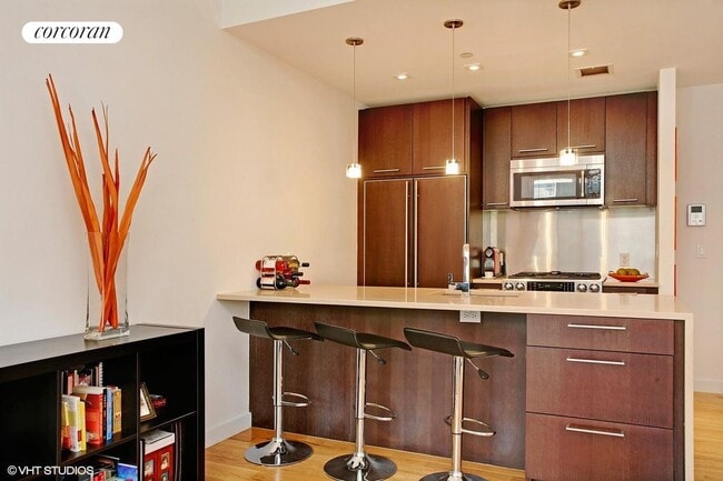 342 E 110th St in New York, NY - Building Photo - Building Photo